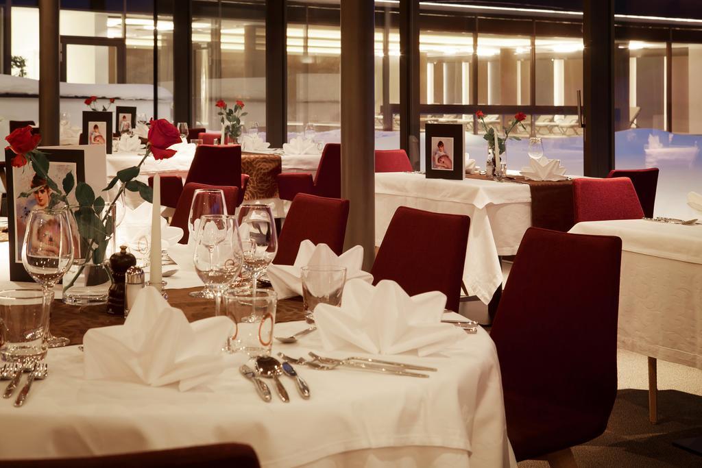 Hotel Cristal Obereggen Ngoại thất bức ảnh